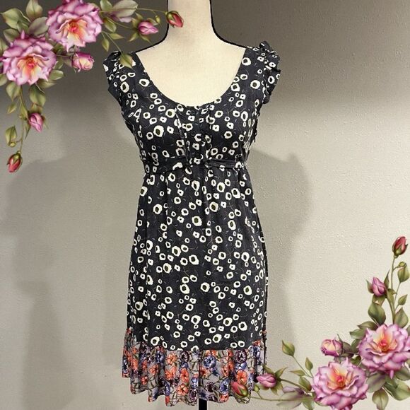 Mossimo Supply Co. Dresses & Skirts - Mossimo floral sleeveless dress